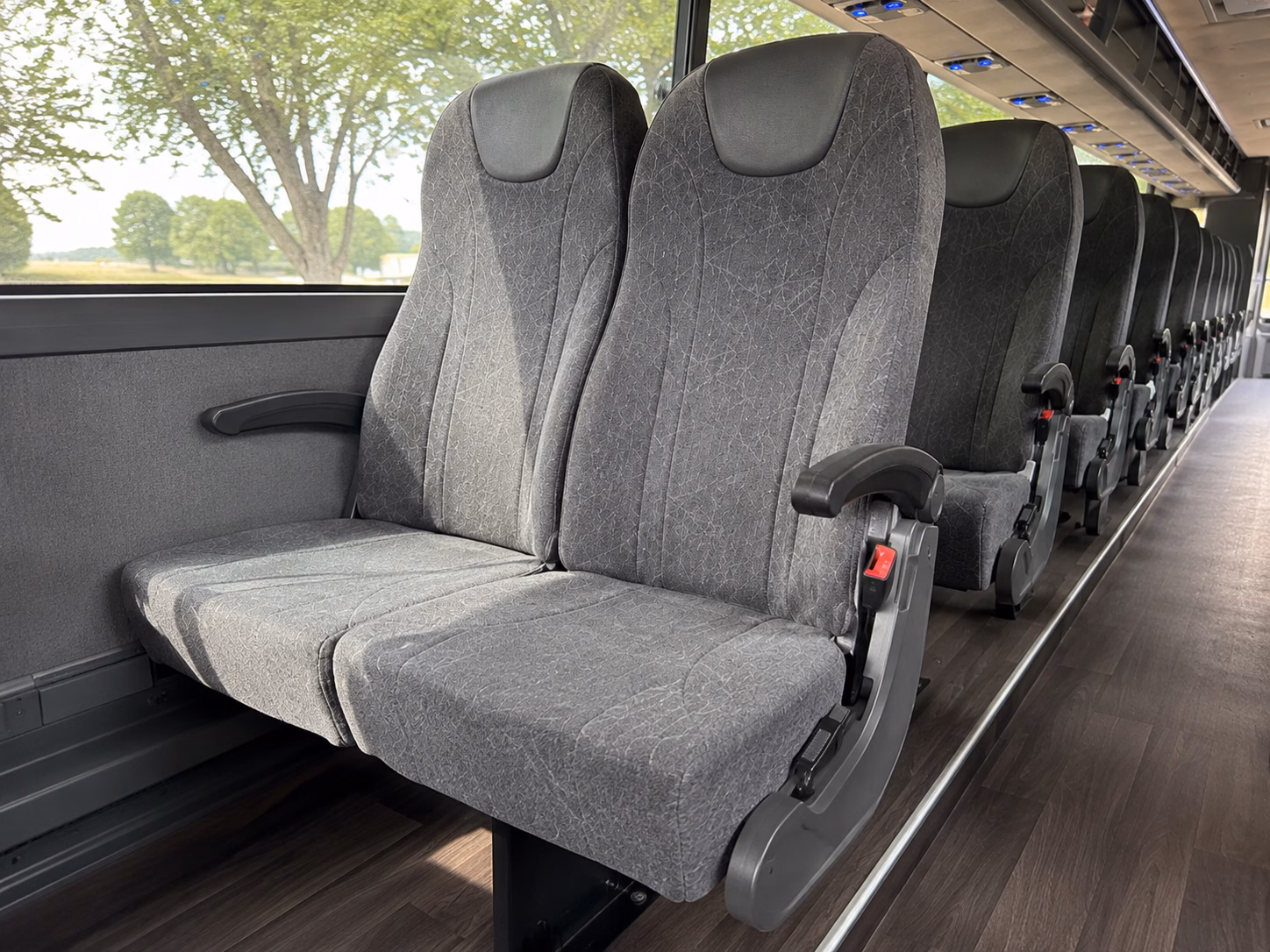 how the distance and duration of your trip affect charter bus rates in lee s summit missouri