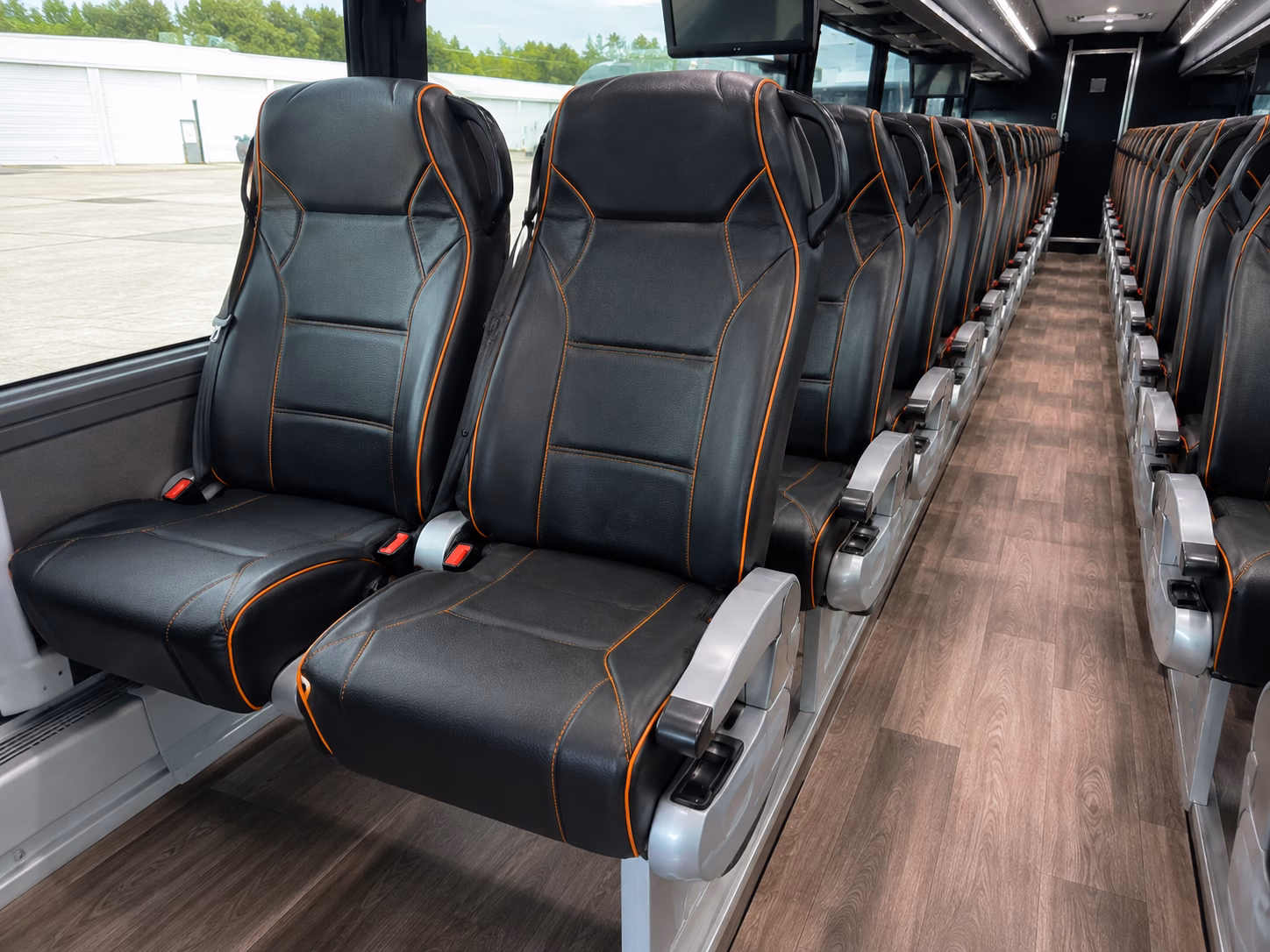 one bus handles the whole multi venue wedding day in the kansas city metro